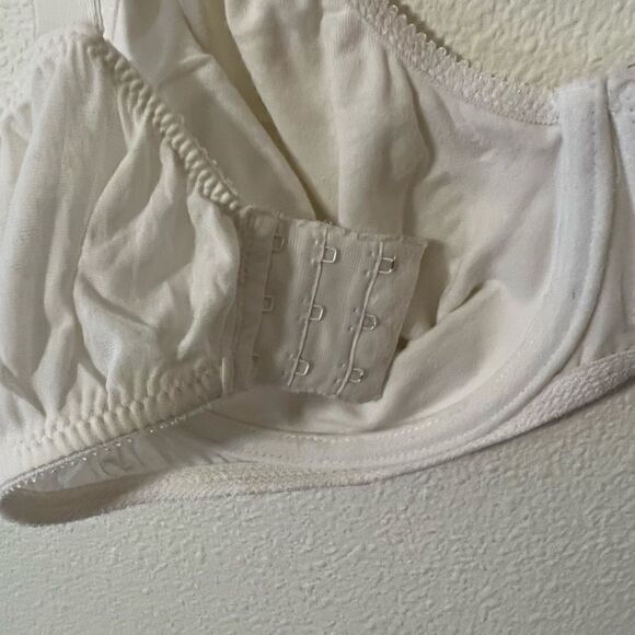 Bali Women underwire No padded Bra size 38D - Picture 6 of 6